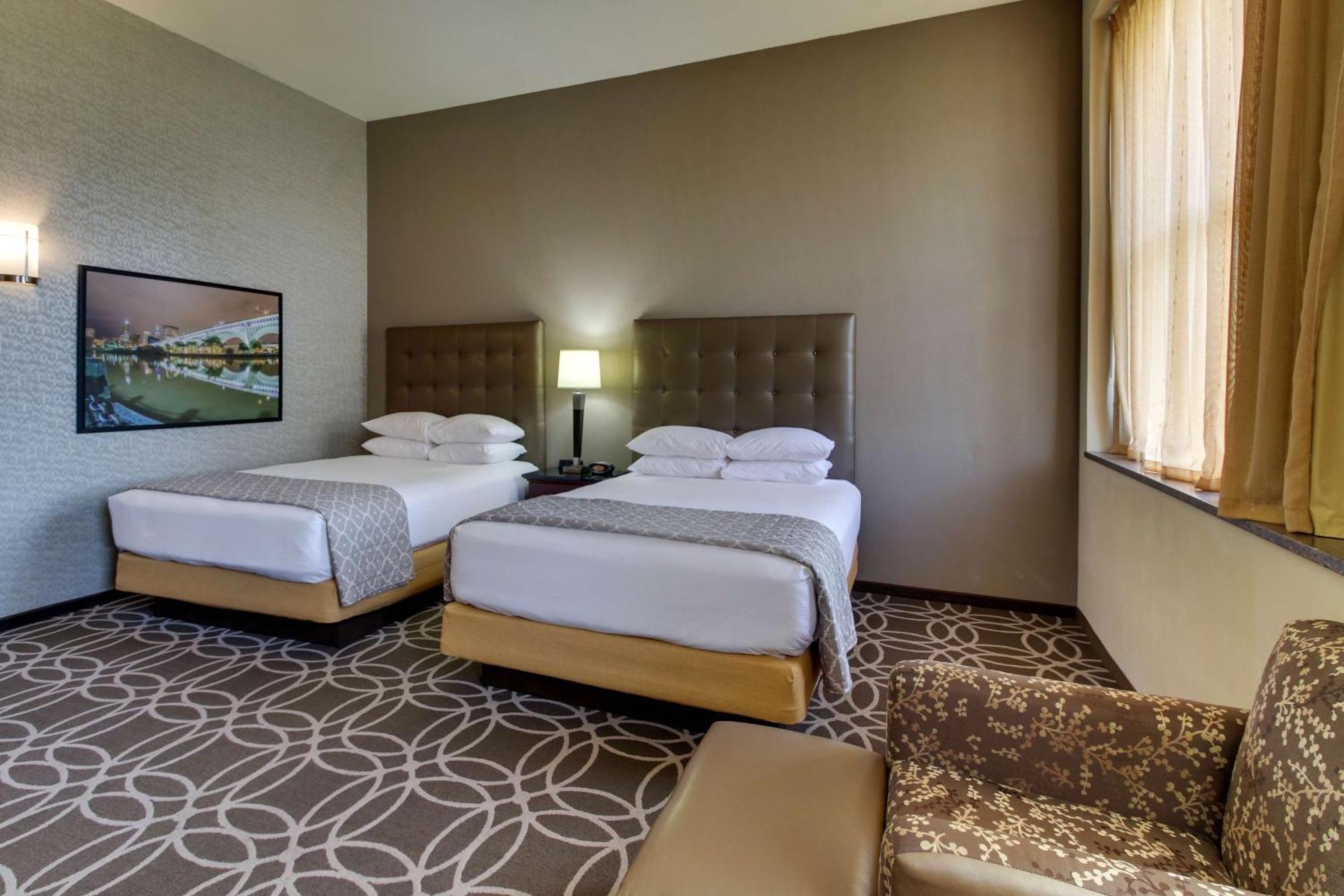 Drury Plaza Hotel Cleveland Downtown Exterior photo